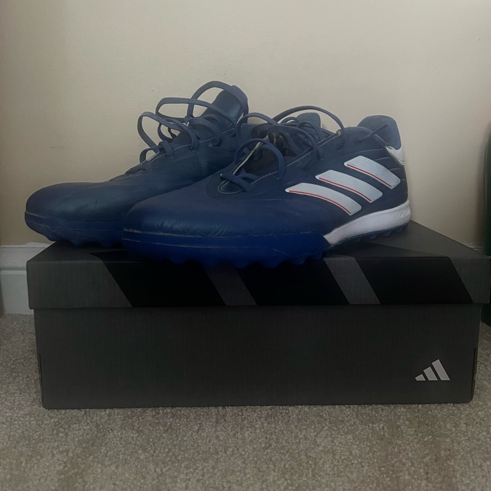 Adidas Copa Pure.3 Turf Soccer shoes 
US Men’s 13